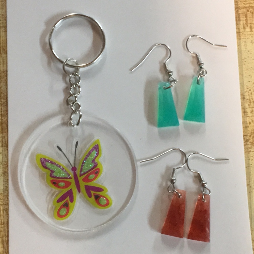 Accessories that would make beautiful thoughtful gifts.